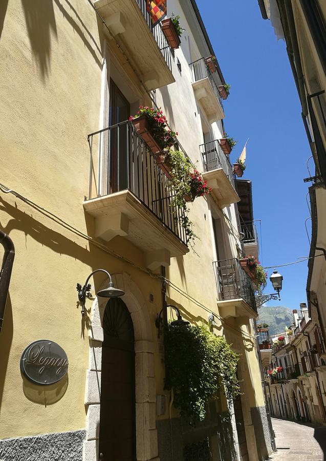 Legacy Acomodação com café da manhã Sulmona Exterior foto